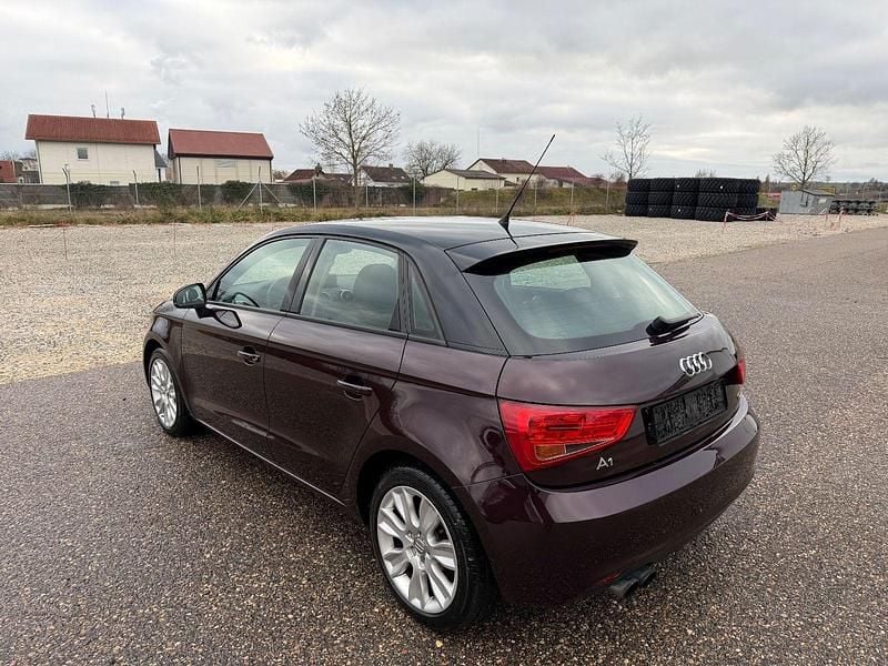Gebraucht Audi A1 Sportback Ambition 143 PS (105 kW) 2013 Rot Kleinwagen