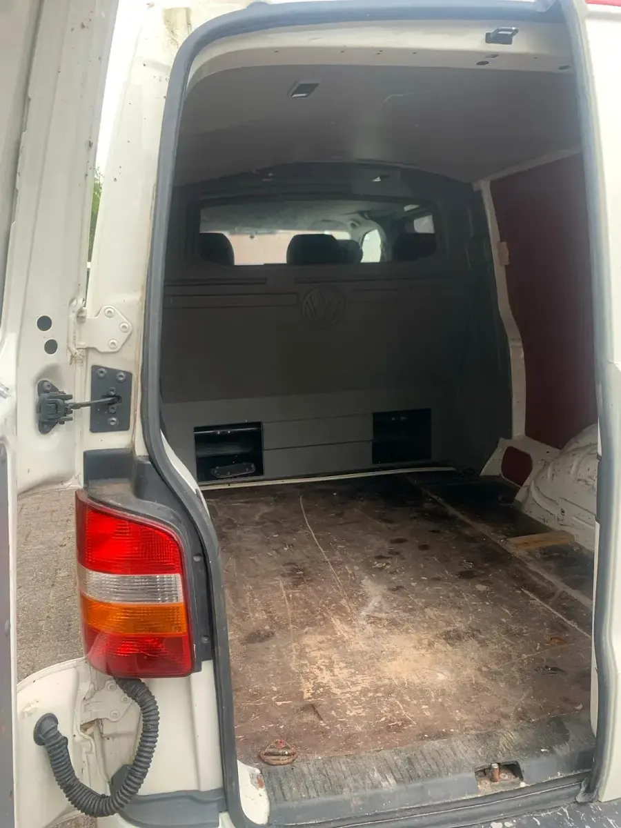 Käytetty VW Transporter 131 HP (96 kW) 2008 Valkoinen Van