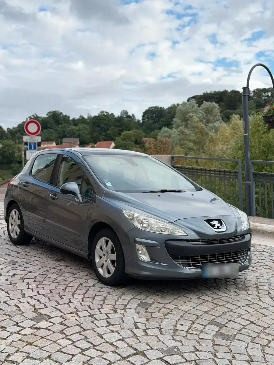 Gebraucht Peugeot 308 136 PS (100 kW) 2008 Limousine