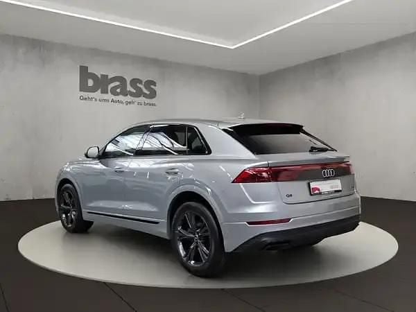 Gebraucht Audi Q8 Ambiente 231 PS (169 kW) 2025 Satellitsilber metallic SUV