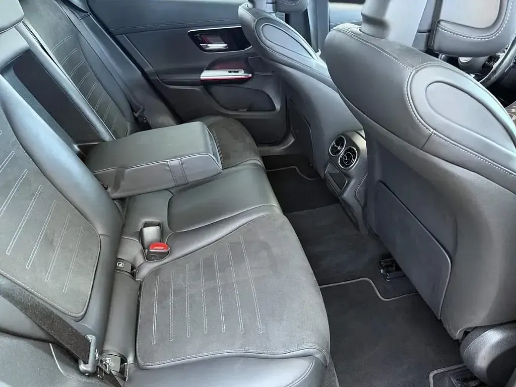 Gebraucht Mercedes GLC300 AMG 204 PS (150 kW) 2024 Schwarz SUV