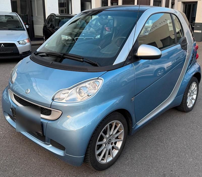 Blau Gebraucht 2011 Smart ForTwo Coupé Kleinwagen | 4.000 € (Fairer Preis) - Bild 1/4
