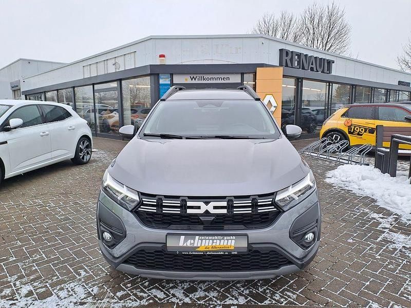 Neu Dacia Jogger Expression 110 PS (80 kW) 2025 Grau Van / Kleinbus