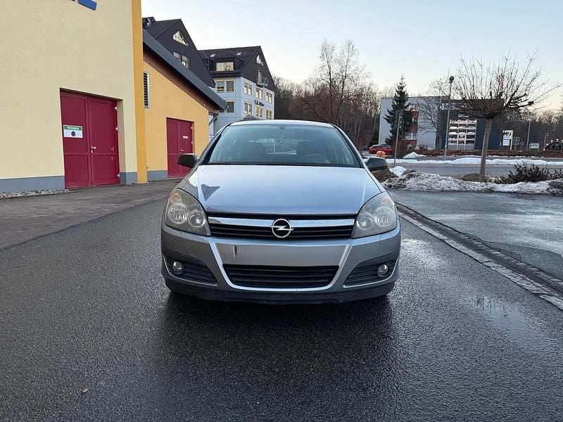 Gebraucht Opel Astra 105 PS (77 kW) 2006 Grau Kleinwagen