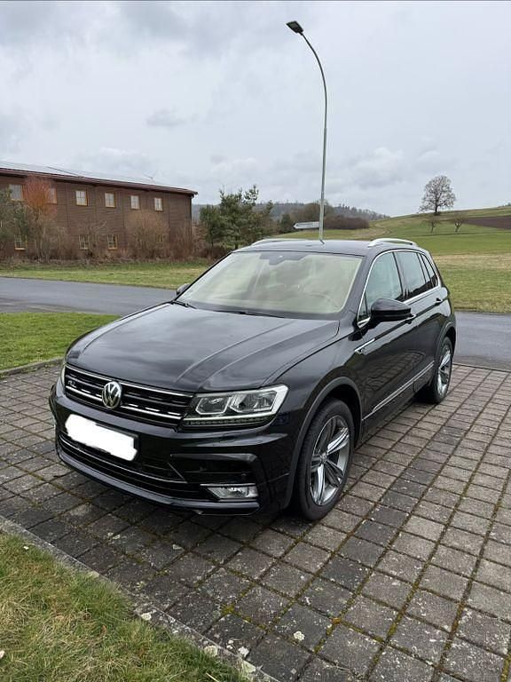 Gebraucht VW Tiguan R-line 150 PS (110 kW) 2016 Schwarz SUV