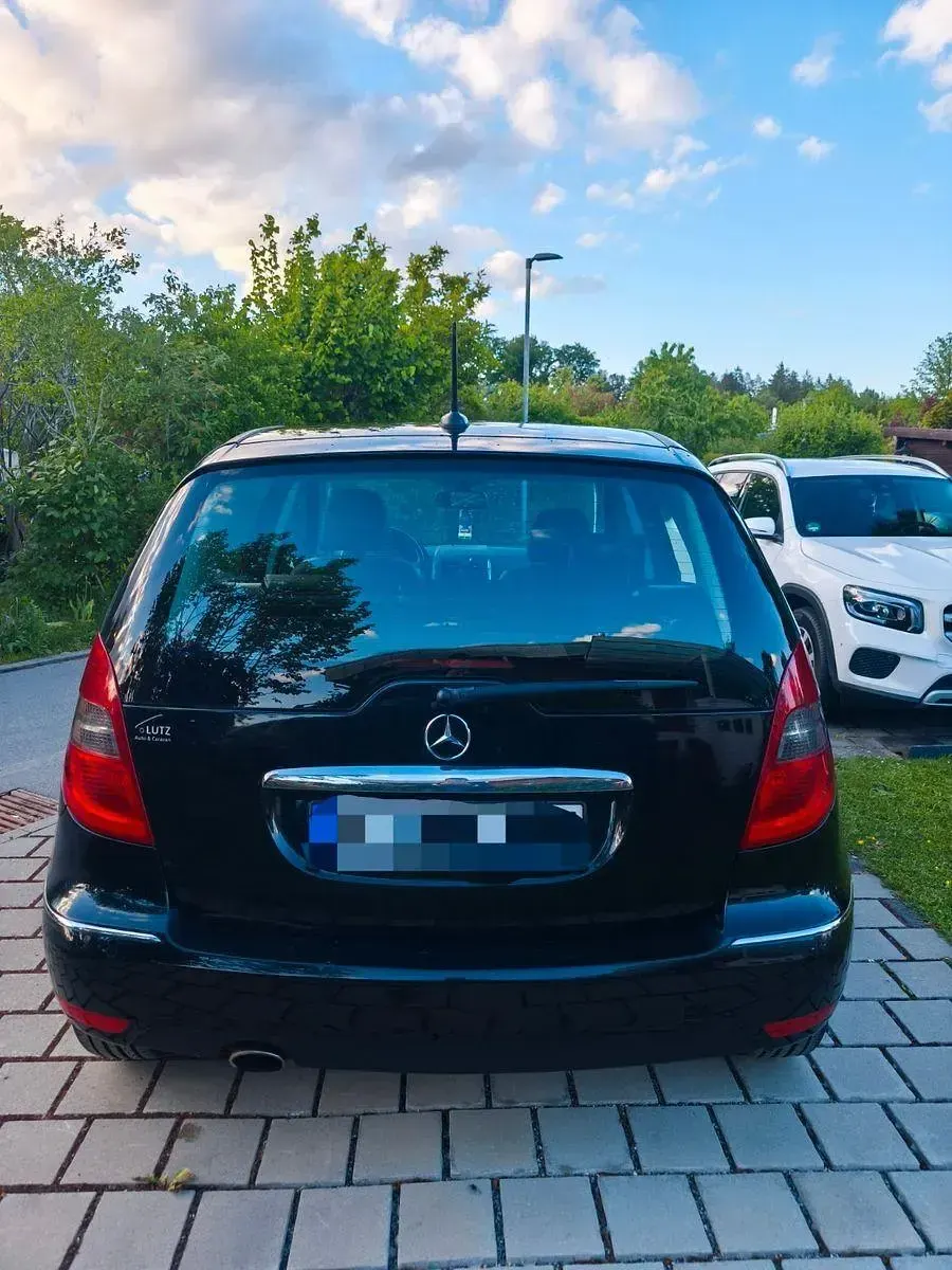 Gebraucht Mercedes A150 95 PS (69 kW) 2012 Schwarz Kombi