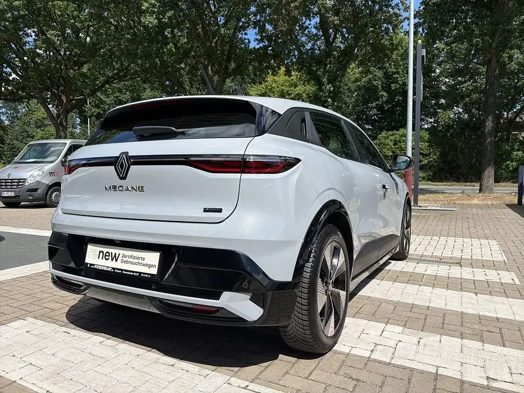 Gebraucht Renault Megane E-Tech Equilibre 96 kW (131 PS) 2023 Grau Limousine