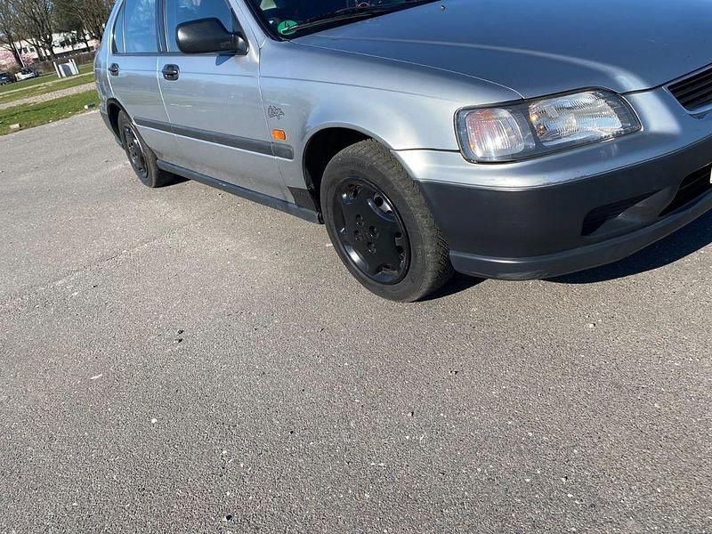 Gebraucht Honda Civic 75 PS (55 kW) 1996 Silber Limousine