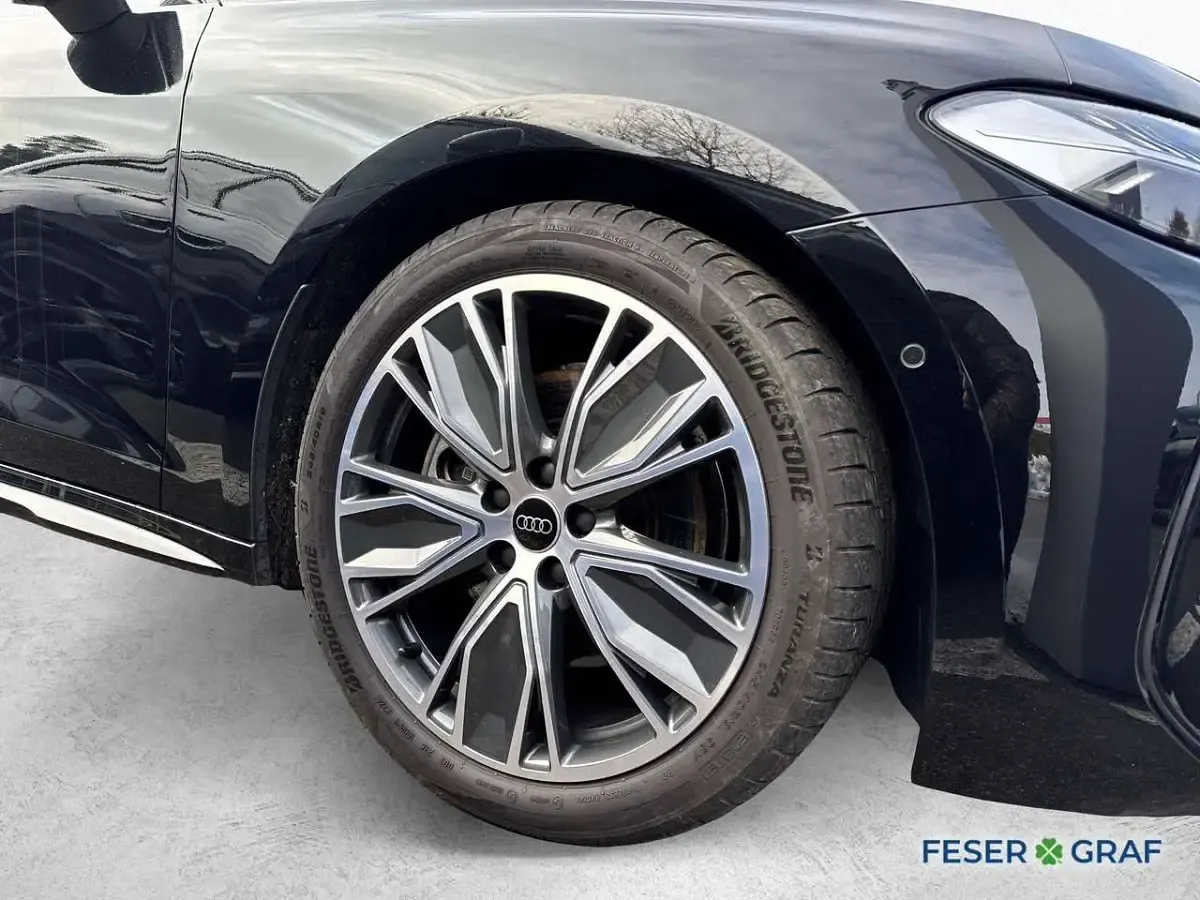 Second-hand Audi A5 Ambiente 204 CP (150 kW) 2024 Negru Coupe