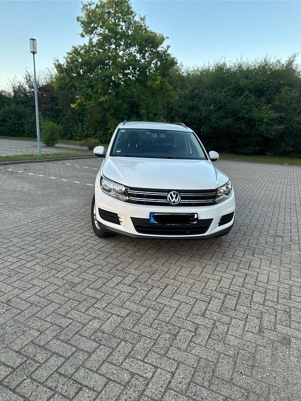 Weiß Gebraucht 2013 VW Tiguan SUV | 13.600 € (Teuer) - Bild 1/4