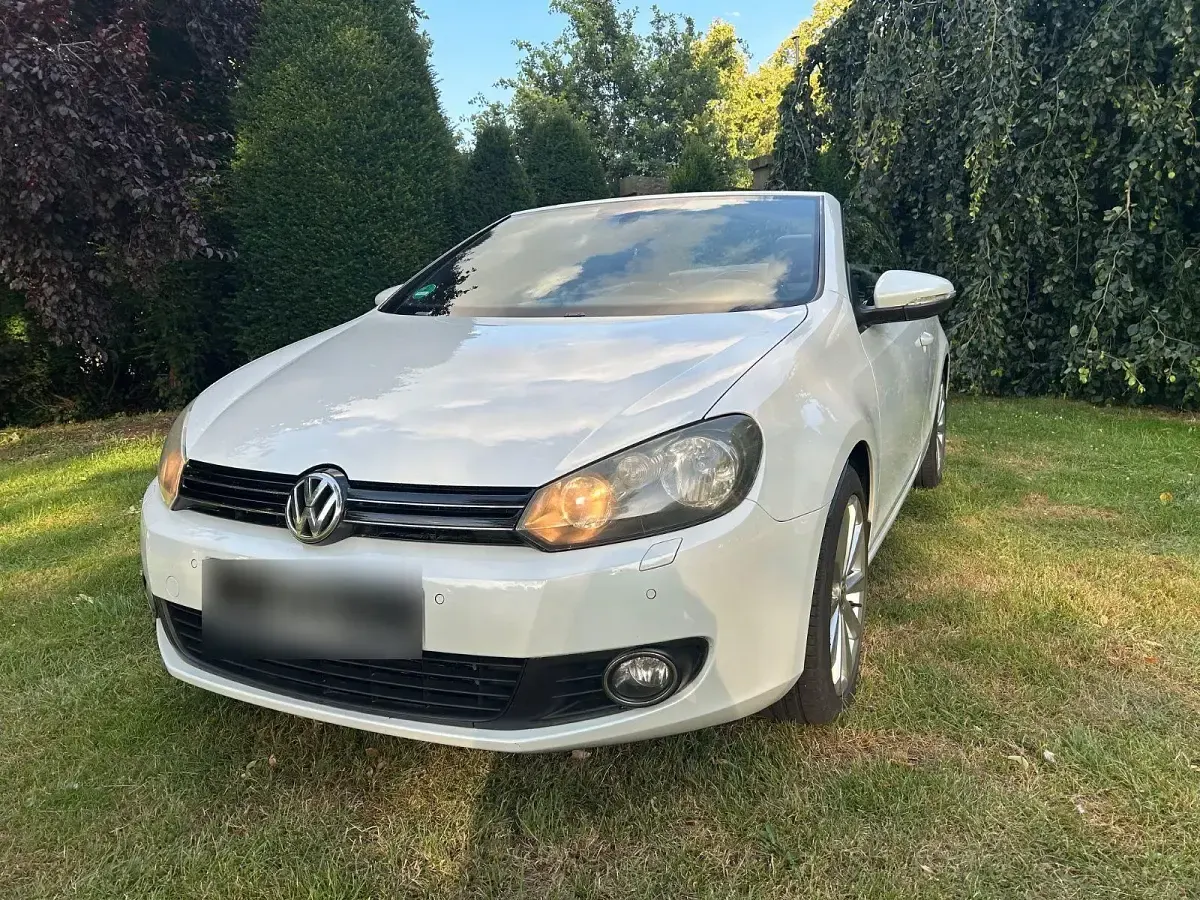 Gebraucht VW Golf Cabriolet Exclusive 140 PS (102 kW) 2012 Weiß Cabrio
