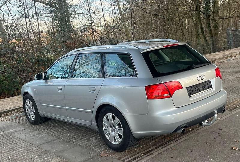 Silber Gebraucht 2006 Audi A4 Kombi | 1.750 € (Guter Preis) - Bild 1/4