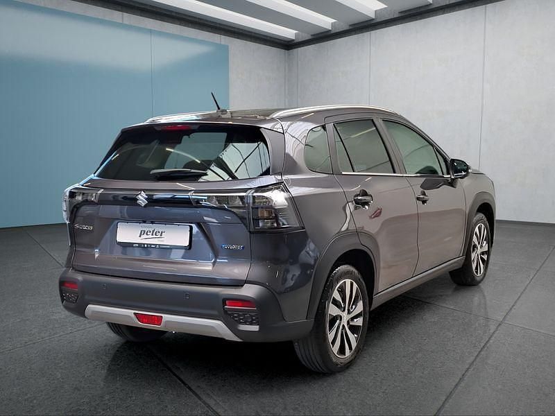 Grau Neu 2025 Suzuki SX4 S-Cross SUV | 32.799 € (Etwas zu teuer) - Bild 1/4