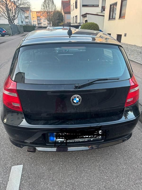 Gebraucht BMW 116 143 PS (105 kW) 2009 Schwarz Kleinwagen