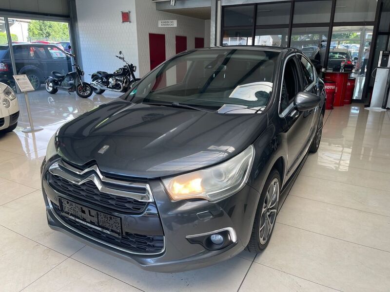 Grau Gebraucht 2011 Citroën DS4 Sport Chic Kleinwagen | 3.999 € (Teuer) - Bild 1/4