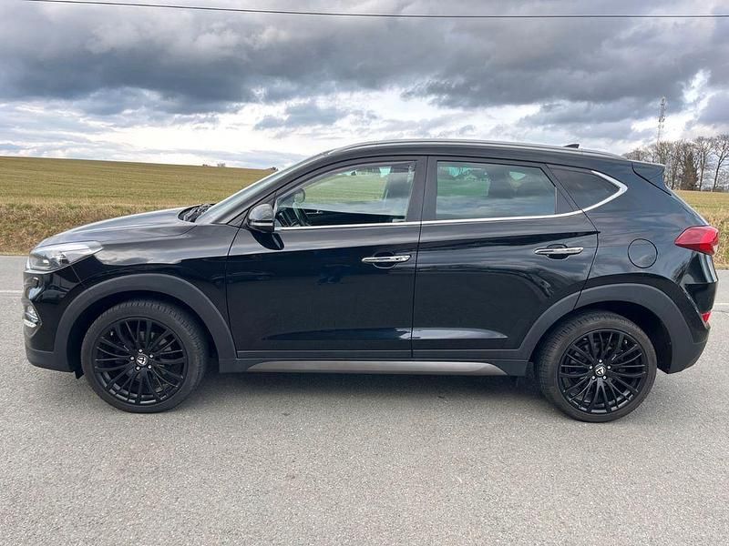 Gebraucht Hyundai Tucson Premium 185 PS (136 kW) 2015 Schwarz SUV