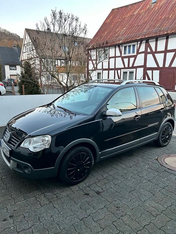 Schwarz Gebraucht 2009 VW Polo Cross Kleinwagen | 6.500 € - Bild 1/4