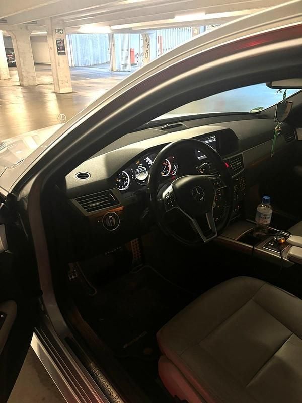 Gebraucht Mercedes E350 Avantgarde 265 PS (194 kW) 2012 Silber Limousine