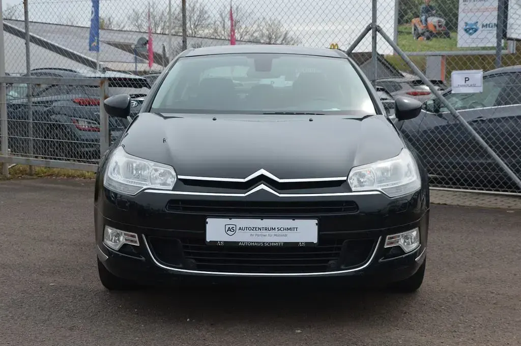 Gebraucht Citroën C5 Tendance 156 PS (114 kW) 2010 Schwarz Limousine