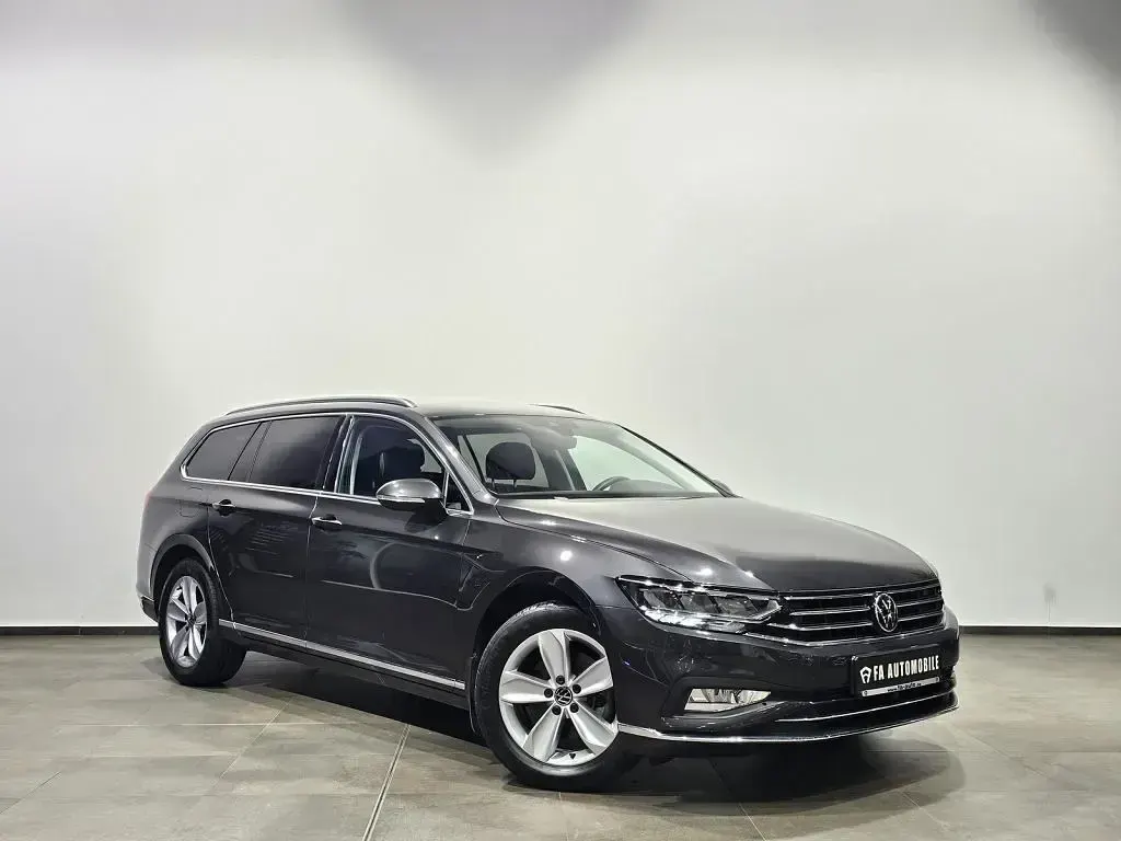 Gebraucht VW Passat Sport 200 PS (147 kW) 2024 Mangan grau (metallic) Kombi