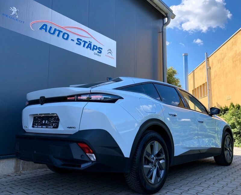 Gebraucht Peugeot 408 Allure 150 PS (110 kW) 2024 Weiß Limousine