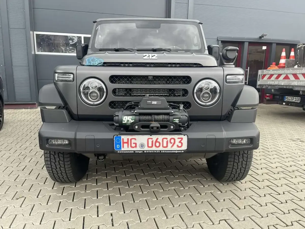 Neu BAW 212 166 PS (122 kW) 2026 Grau SUV