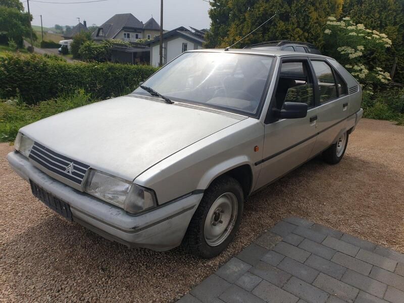 Silber Gebraucht 1988 Citroën BX Kleinwagen | 750 € - Bild 1/4