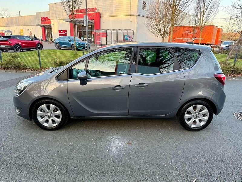 Gebraucht Opel Meriva Innovation 120 PS (88 kW) 2016 Karbon silber/shiny grey (m2) Van / Kleinbus