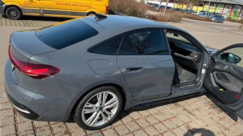 Gebraucht Audi A5 Edition .1 204 PS (150 kW) 2024 Grau Limousine