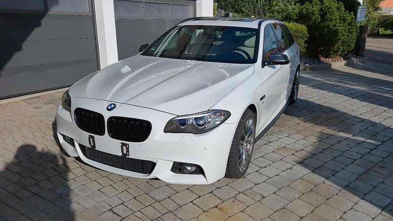 Weiß Gebraucht 2015 BMW 535 M Sport Kombi | 19.999 € (Guter Preis) - Bild 1/4