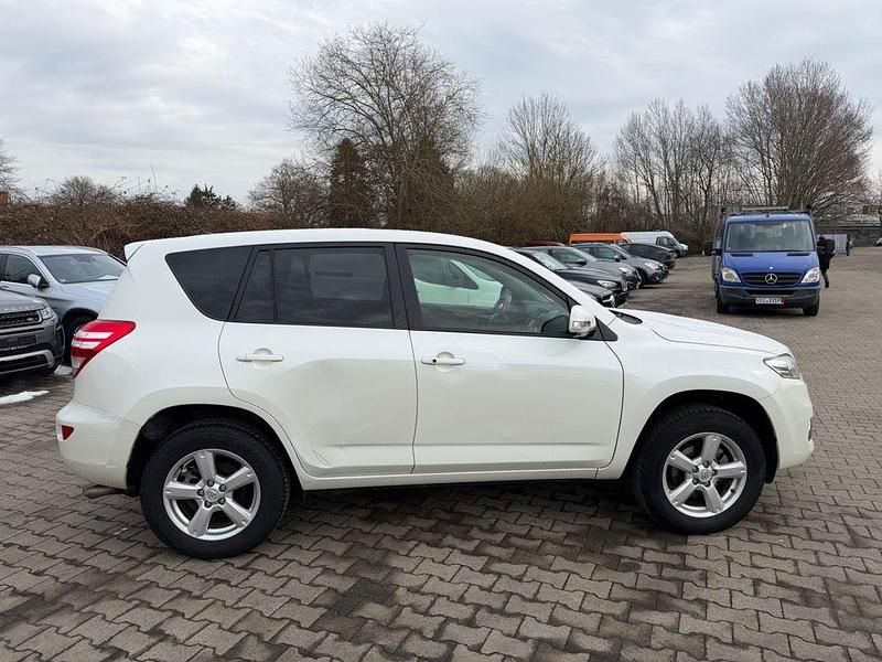Gebraucht Toyota RAV4 Life 158 PS (116 kW) 2011 Weiß SUV