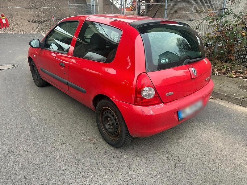 Gebraucht Renault Clio II Campus 58 PS (42 kW) 2009 Rot Kleinwagen