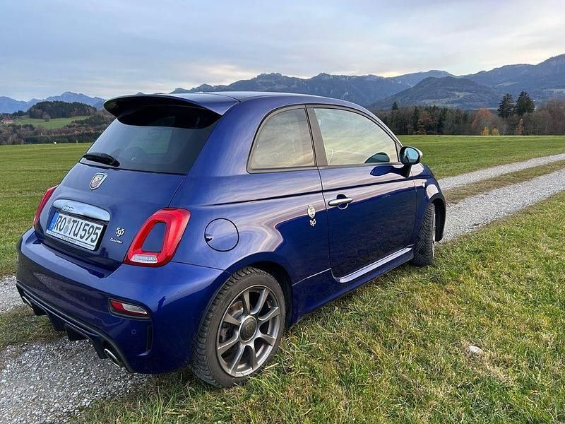 Gebraucht Abarth 595 Turismo 165 PS (121 kW) 2020 Blau Kleinwagen