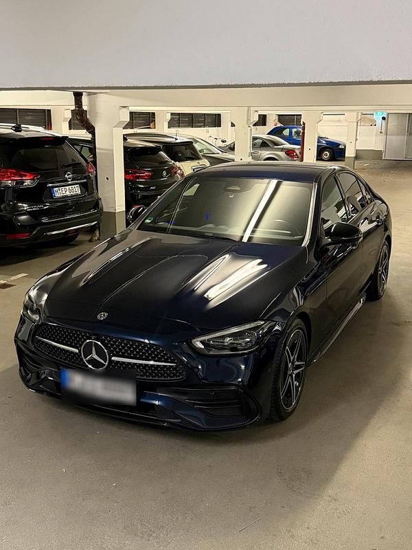 Gebraucht Mercedes C300 258 PS (189 kW) 2022 Blau Limousine