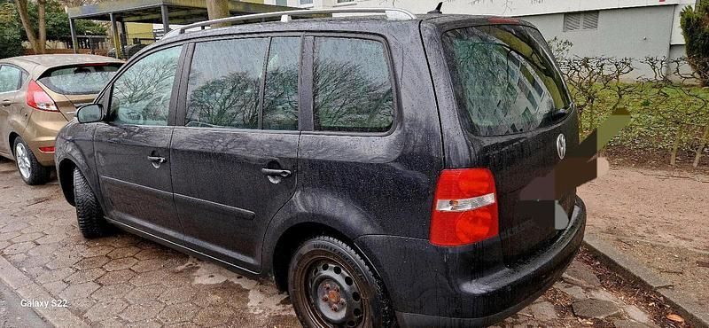 Gebraucht VW Touran 140 PS (102 kW) 2005 Schwarz Van / Kleinbus