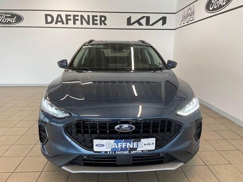 Gebraucht Ford Focus Active X 155 PS (114 kW) 2024 Chromablau metallic Limousine