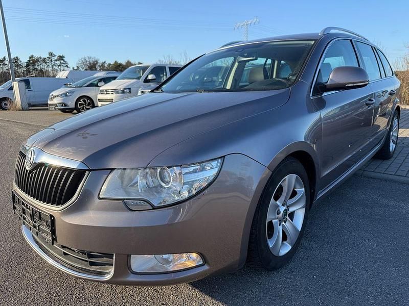 Gebraucht Skoda Superb 160 PS (117 kW) 2010 Violet Kombi
