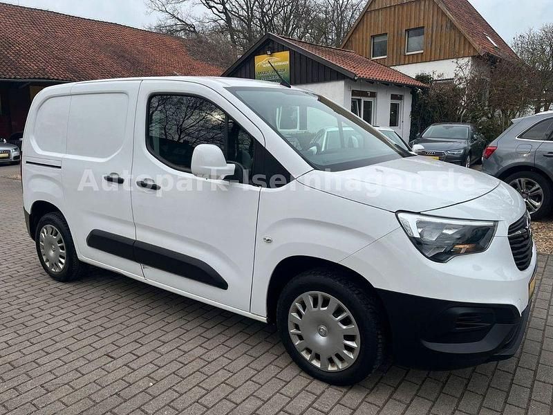 Gebraucht Opel Combo Edition 76 PS (55 kW) 2019 Weiß Van / Kleinbus