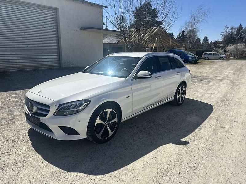 Gebraucht 2019 Mercedes C300e Kombi | 24.000 € (Teuer) - Bild 1/4