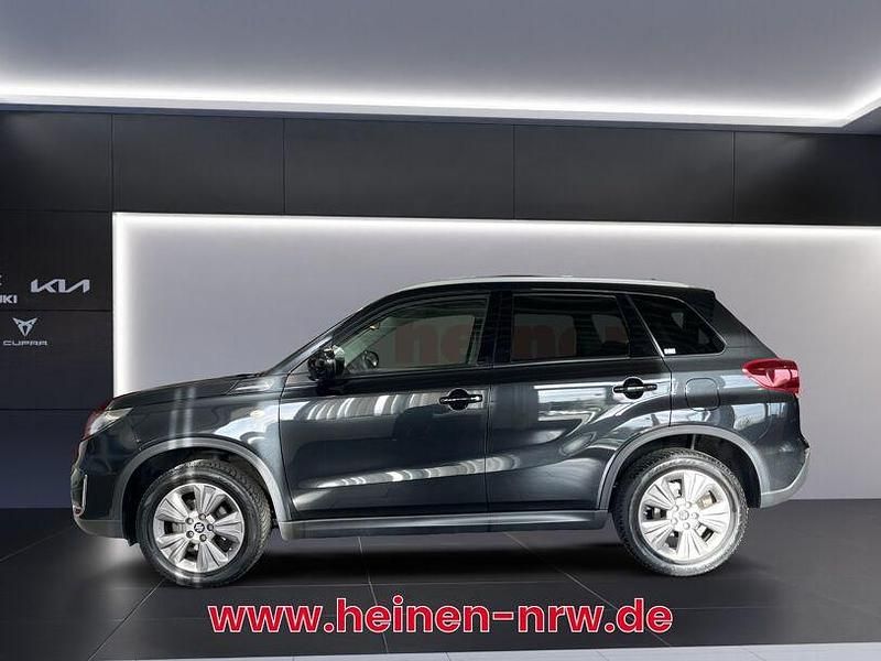 Gebraucht Suzuki Vitara Comfort 140 PS (102 kW) 2022 Schwarz SUV