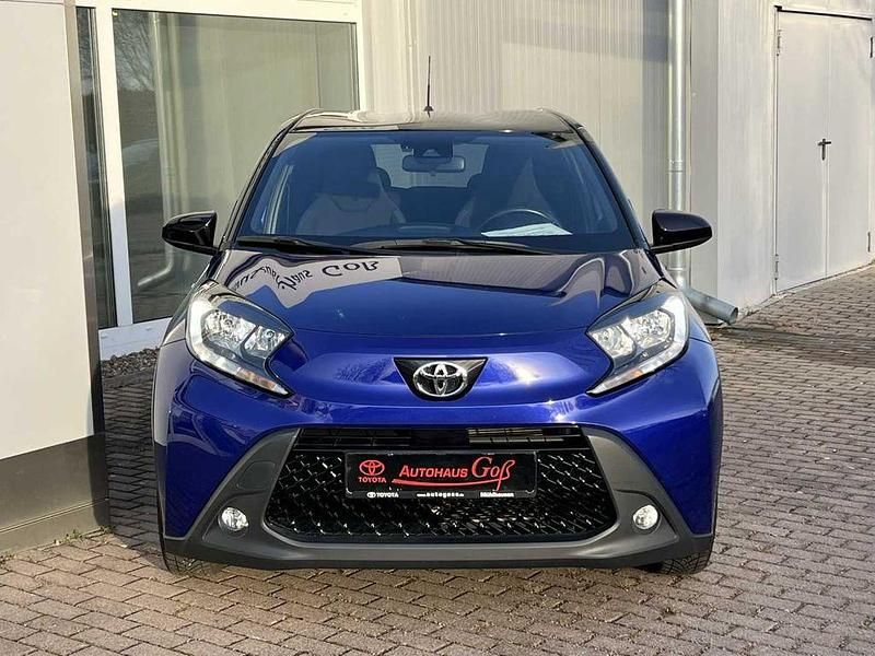 Gebraucht Toyota Aygo X Comfort 72 PS (52 kW) 2022 Blau SUV