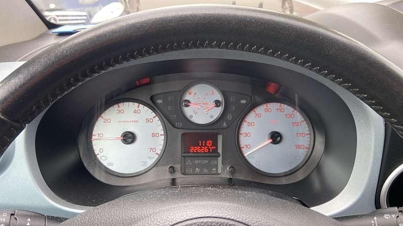 Gebraucht 2015 Citroën Berlingo Van / Kleinbus | 3.950 € (Superpreis) - Bild 1/4