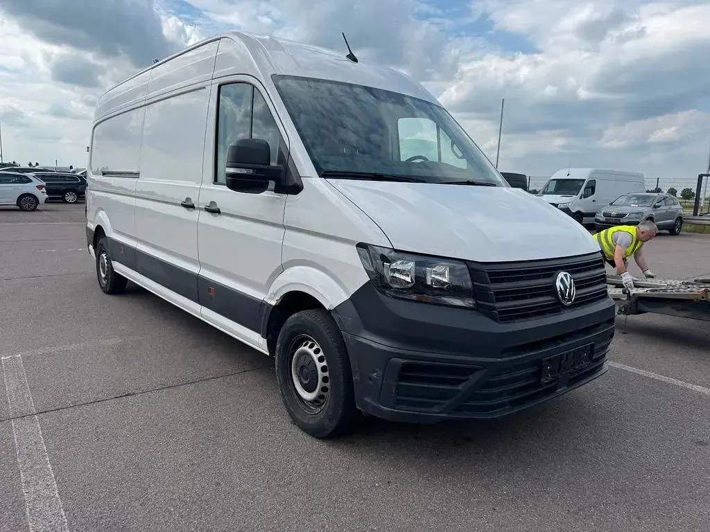 Gebraucht VW Crafter 102 PS (75 kW) 2023 Weiß Van