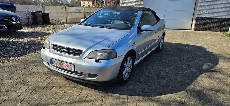 Gebraucht Opel Astra Cabriolet Edition 147 PS (108 kW) 2002 Grau Cabrio