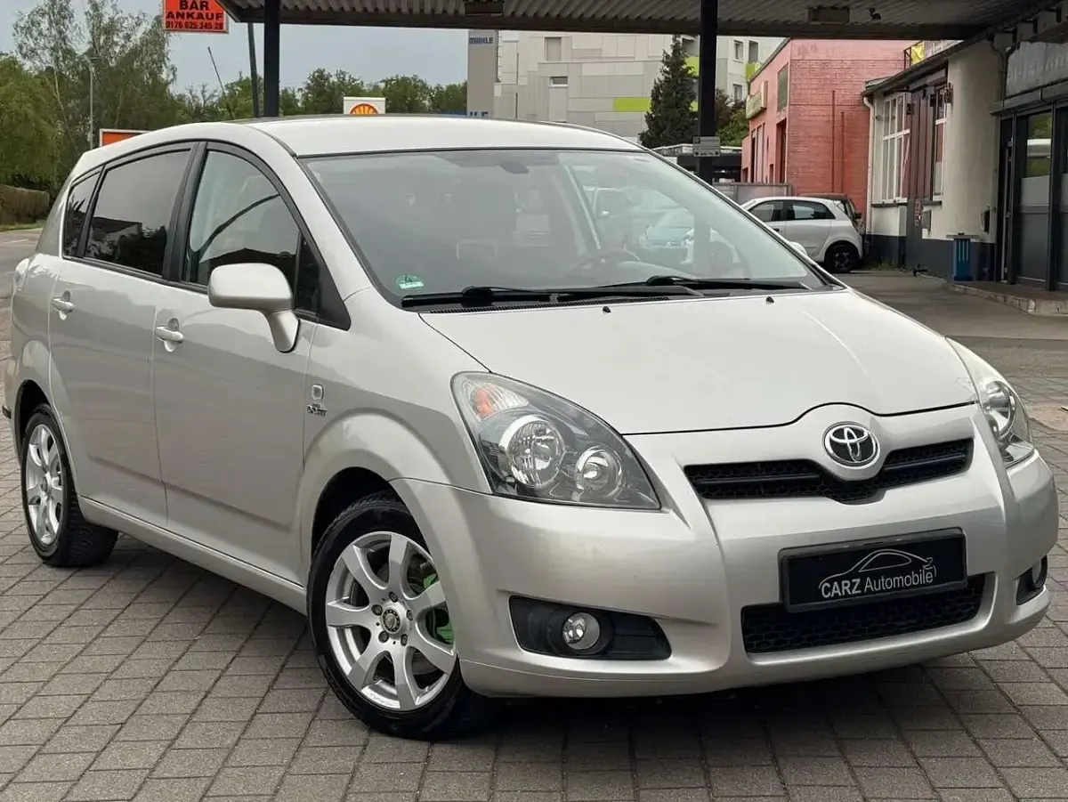 Gebraucht Toyota Corolla Verso Sol 177 PS (130 kW) 2008 Silver metallic Van / Kleinbus