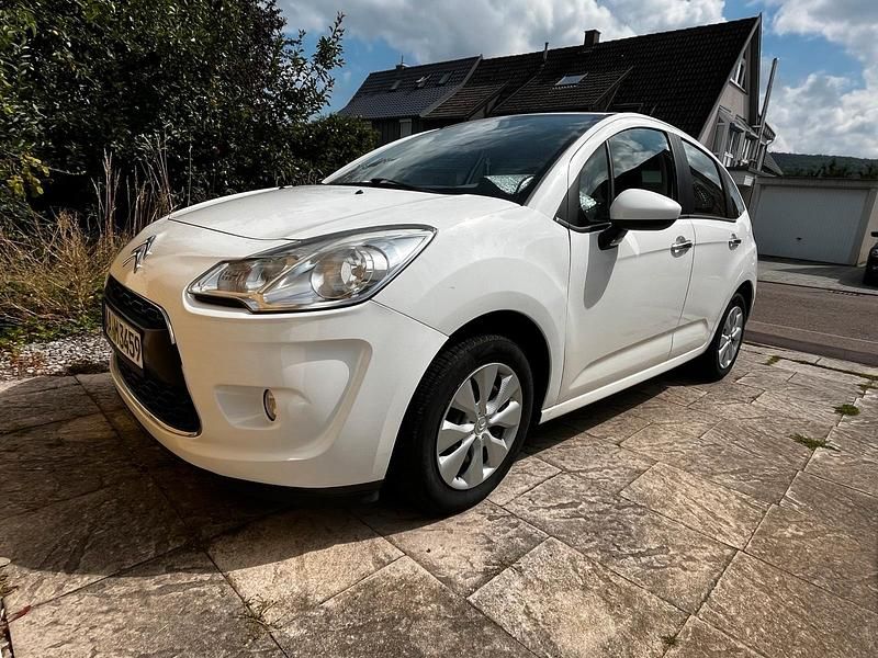 Weiß Gebraucht 2012 Citroën C3 Kleinwagen | 3.200 € - Bild 1/4