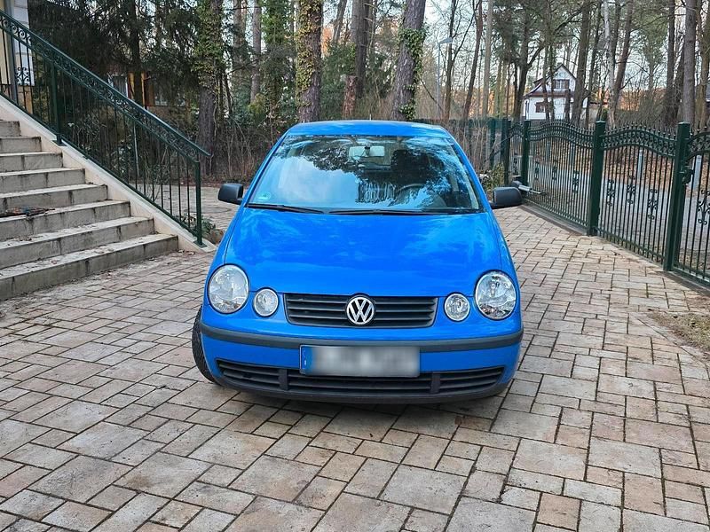 Gebraucht VW Polo 64 PS (47 kW) 2003 Blau Kleinwagen