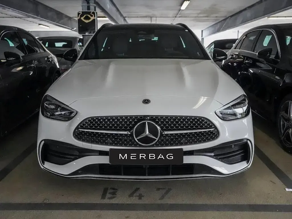 Gebraucht Mercedes C180 AMG 231 PS (169 kW) 2025 Polarweiß Limousine