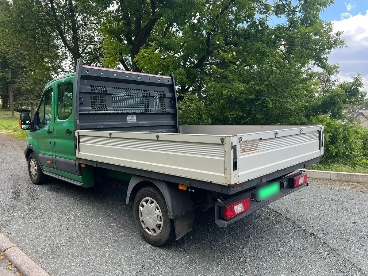 Gebraucht Ford Transit 170 PS (125 kW) 2017 Grün Van