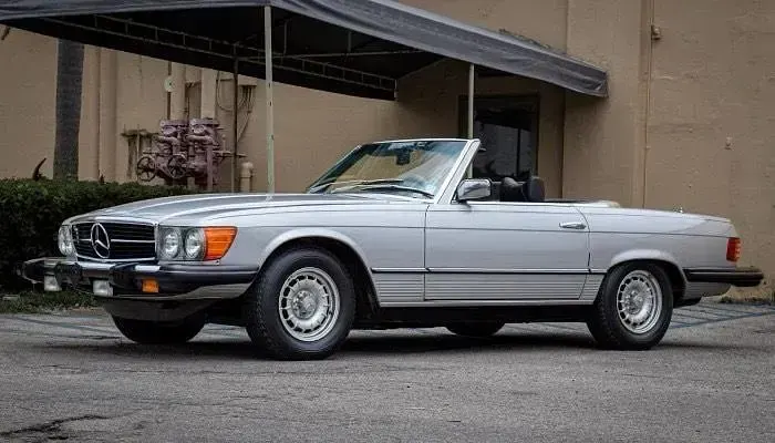 Gebraucht Mercedes SL450 217 PS (159 kW) 1977 Silber Cabrio